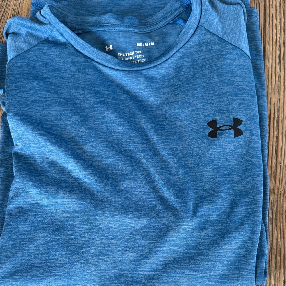 Under Armour Men's Heathered Blue Long Sleeve Tee